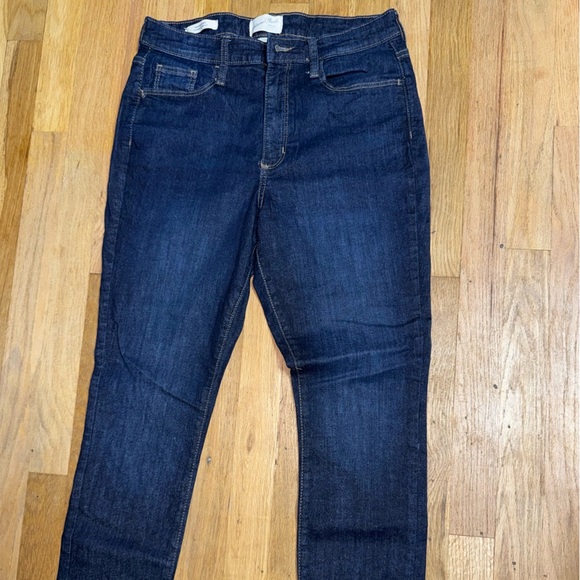 Universal Thread Blue Skinny Jeans with Classic Indigo Wash - Picture 5 of 5